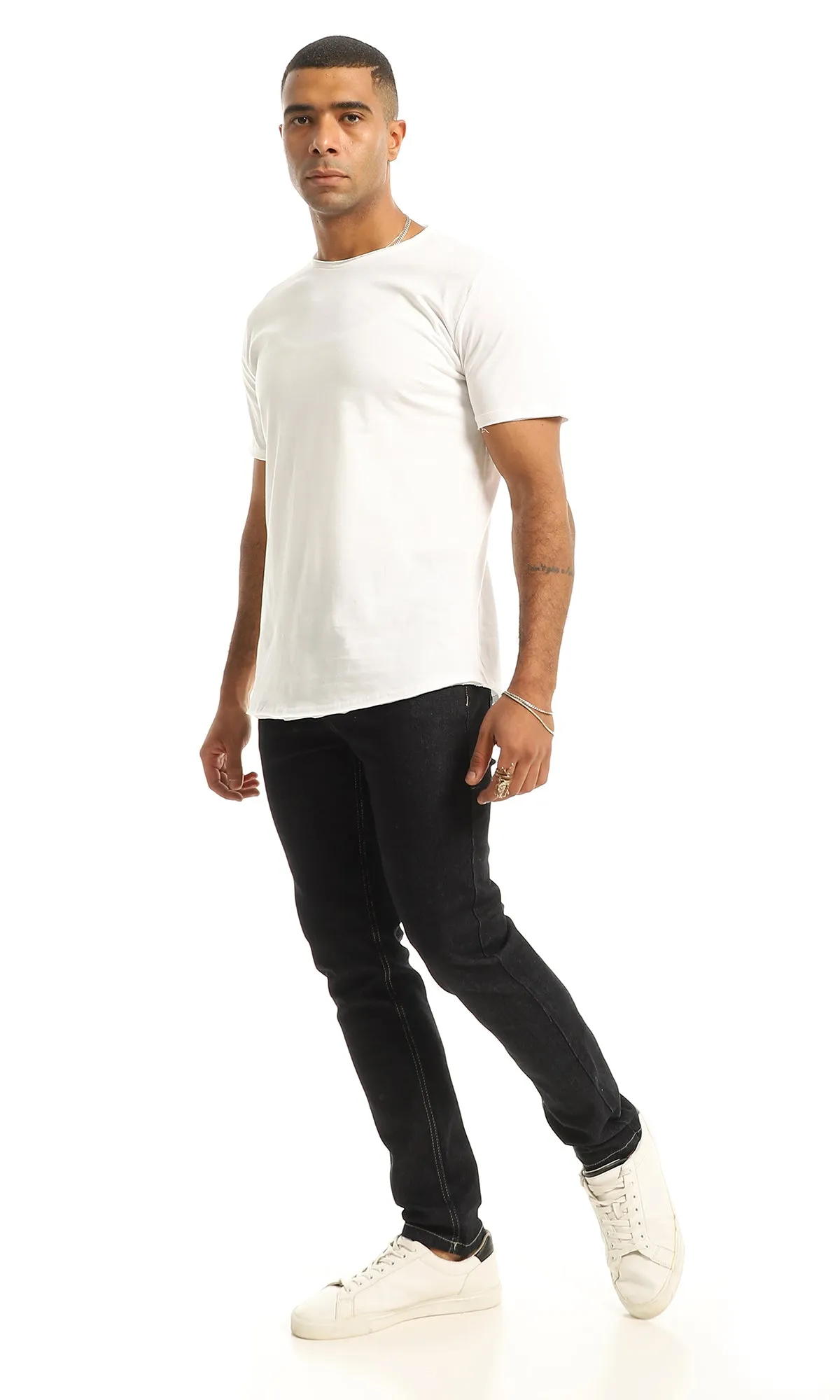 O154938 Basic Round Neck Slip On White T-Shirt